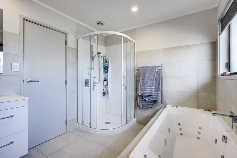 Photo of property in 44 Guppy Road, Greenmeadows, Napier, 4112