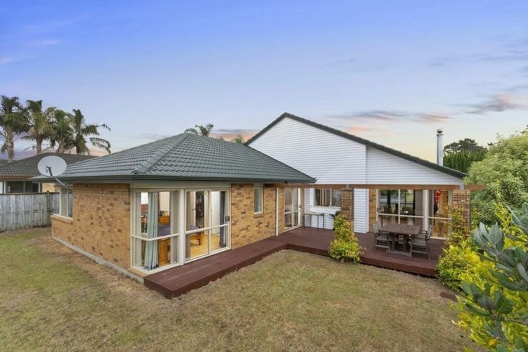 Photo of property in 81 Summerland Drive, Henderson, Auckland, 0612