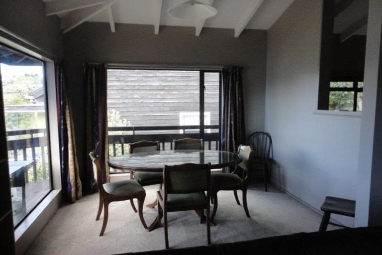 Photo of property in 15a Cameron Place, Fernhill, Queenstown, 9300