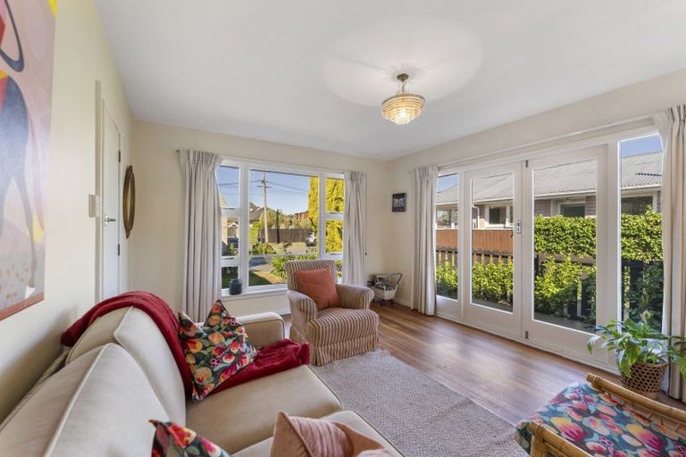 Photo of property in 14 Coniston Avenue, Ilam, Christchurch, 8041