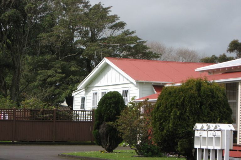 Photo of property in 235 Coronation Avenue, Welbourn, New Plymouth, 4310