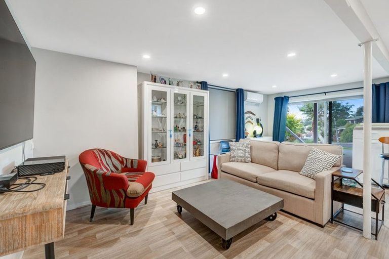 Photo of property in 6 Rakino Avenue, Manly, Whangaparaoa, 0930