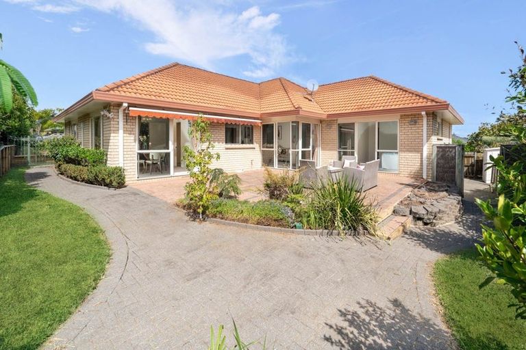 Photo of property in 10 Limerick Place, Dannemora, Auckland, 2016