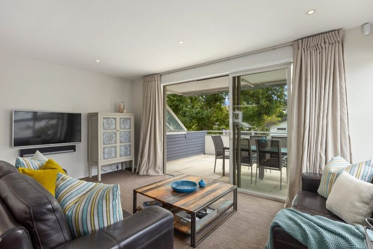 Photo of property in 51 Mcdowell Crescent, Hillcrest, Auckland, 0627