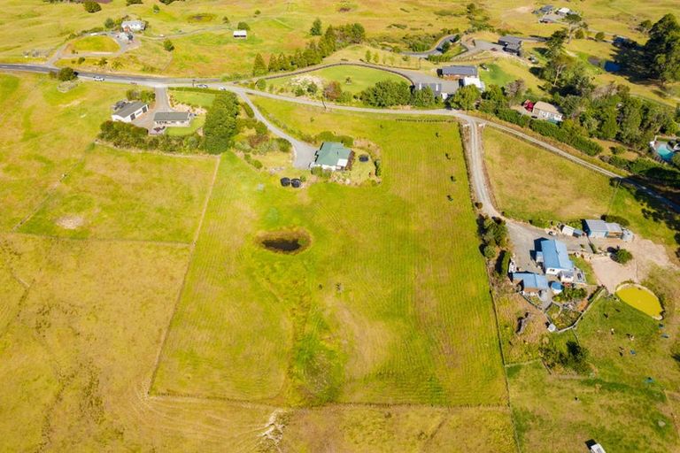 Photo of property in 571 Snooks Road, Maungakaramea, Whangarei, 0178