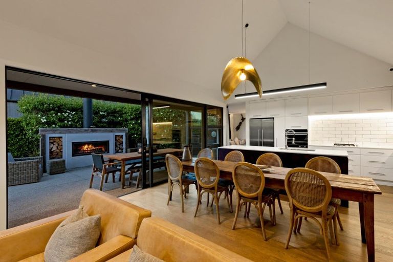 Photo of property in 54 Falconer Rise, Jacks Point, Queenstown, 9371