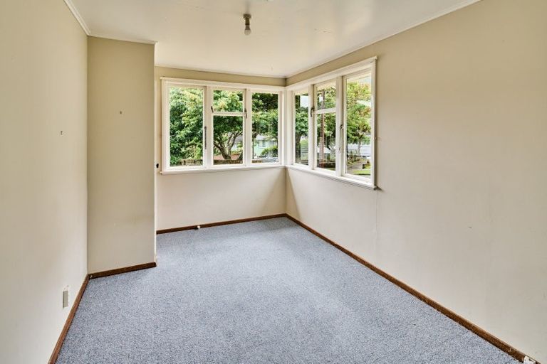 Photo of property in 14 Boyd Grove, Naenae, Lower Hutt, 5011