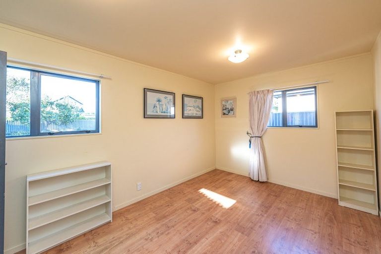 Photo of property in 10 Porritt Street, Saint Johns Hill, Whanganui, 4500