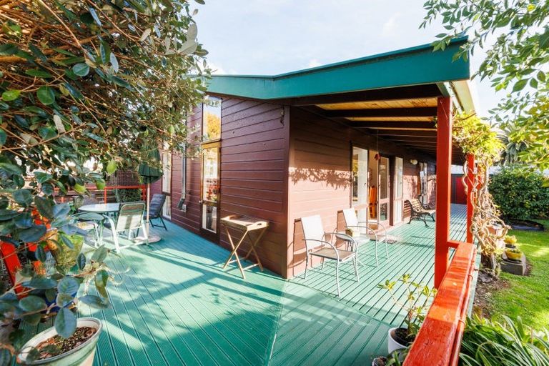 Photo of property in 187 Amberley Avenue, Highbury, Palmerston North, 4412