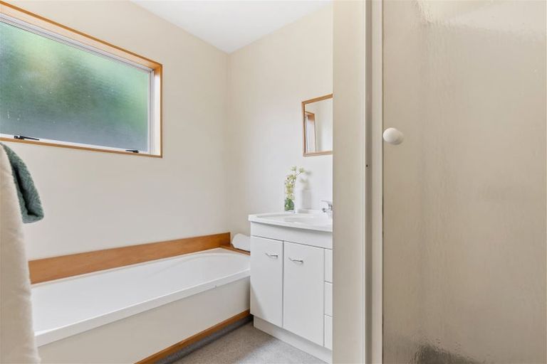 Photo of property in 2/12 Barrie Street, Addington, Christchurch, 8024