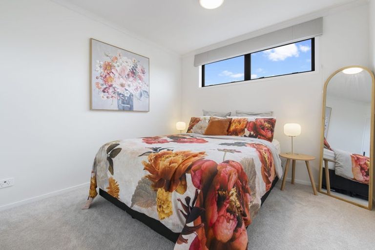 Photo of property in 11/90 Swaffield Road, Papatoetoe, Auckland, 2025