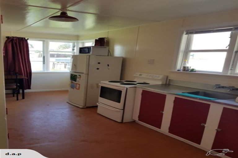 Photo of property in 6 Freyberg Terrace, Waipukurau, 4200
