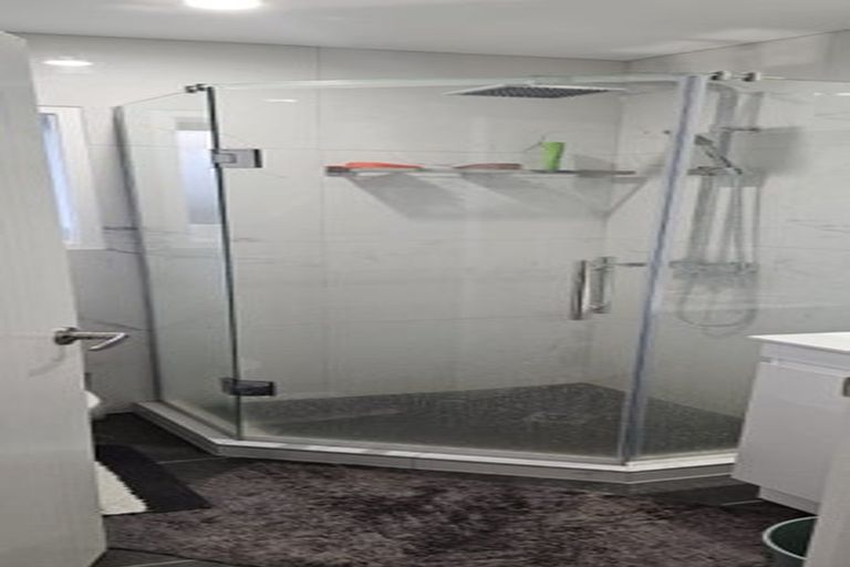 Photo of property in 92c Cargill Street, Papakura, 2110