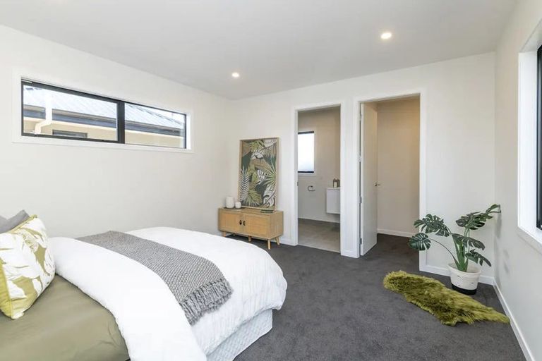 Photo of property in 108b Weraroa Road, Levin, 5510