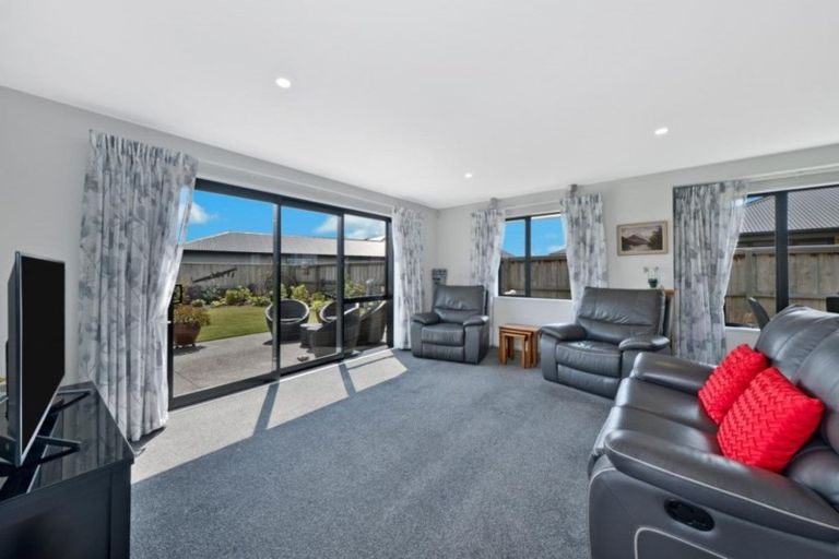 Photo of property in 32 Pentire Parade, Lincoln, 7608