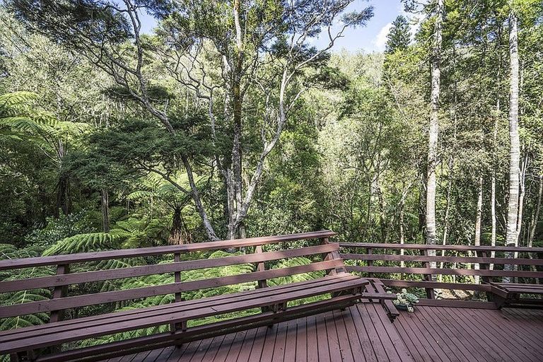 Photo of property in 37 Homewood Place, Chatswood, Auckland, 0626