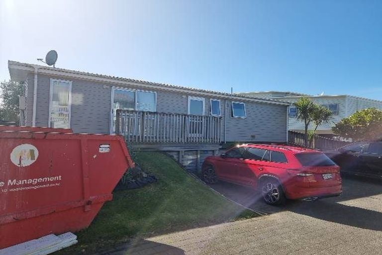 Photo of property in 902 Papamoa Beach Road, Papamoa Beach, Papamoa, 3118