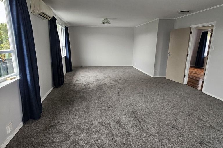 Photo of property in 81a Black Rock Road, Newlands, Wellington, 6037