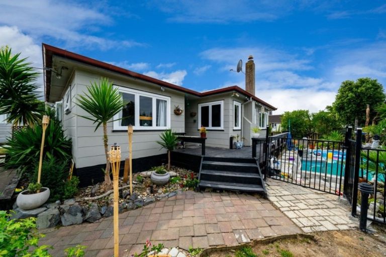 Photo of property in 1 Miro Street, Kerepehi, Paeroa, 3671