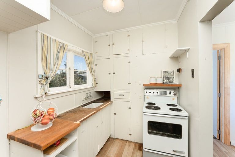 Photo of property in 23 Moana Street, Otaki Beach, Otaki, 5512