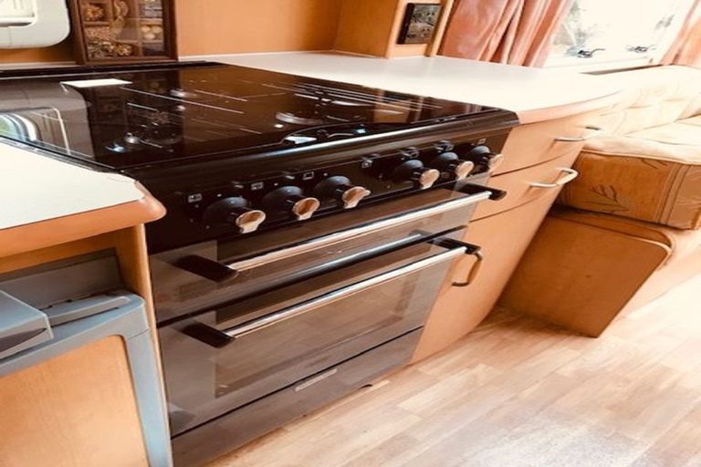 Photo of property in 31 Ocean Road, Paekakariki, 5034