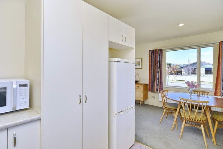 Photo of property in 6 Seadown Crescent, Amberley, 7410