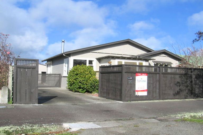 Photo of property in 16 Rongopai Street, Palmerston North, 4414