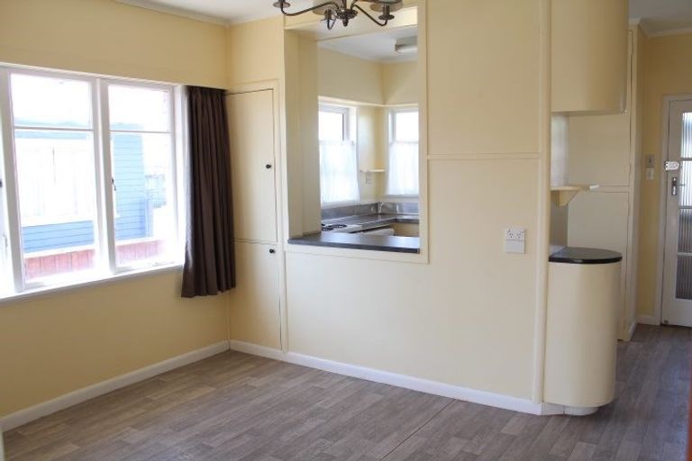 Photo of property in 18 Oxford Street, Fairfield, Hamilton, 3214