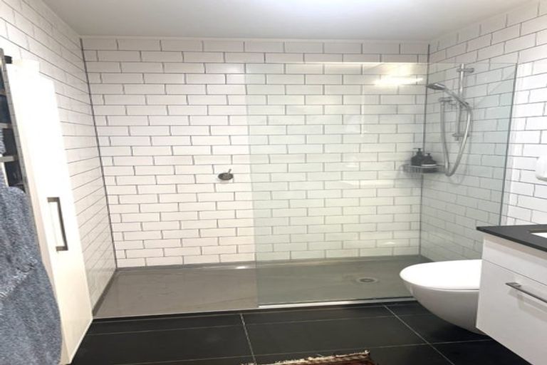 Photo of property in 95 Bassett Road, Remuera, Auckland, 1050