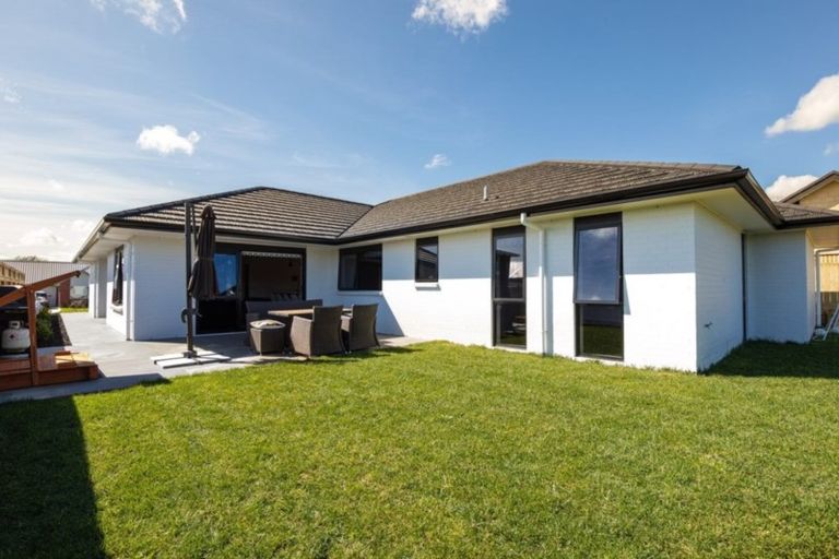 Photo of property in 16 Clifford Close, Leamington, Cambridge, 3432