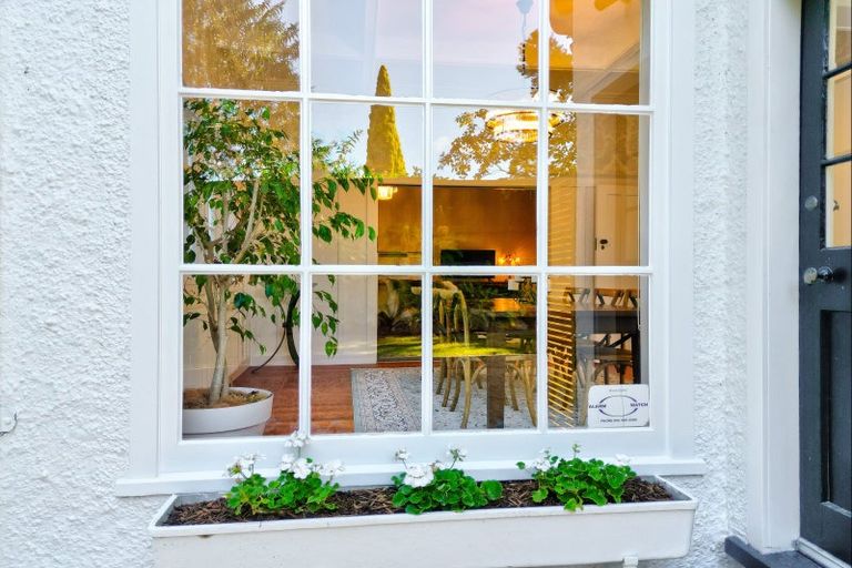 Photo of property in 3 Brassey Road, Saint Johns Hill, Whanganui, 4500