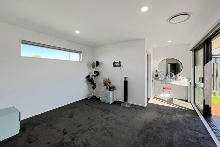 Photo of property in 154 Georgina Street, Marshland, Christchurch, 8083