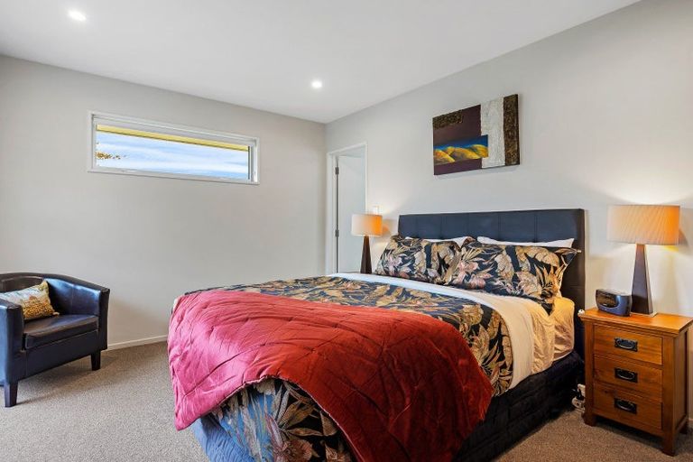 Photo of property in 33 Valour Drive, Rangiora, 7400