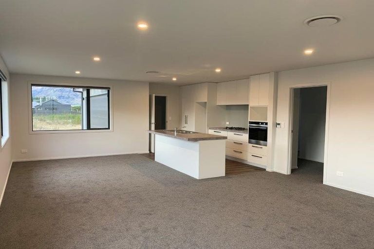 Photo of property in 1 Teal Place, Lake Hawea, Wanaka, 9382