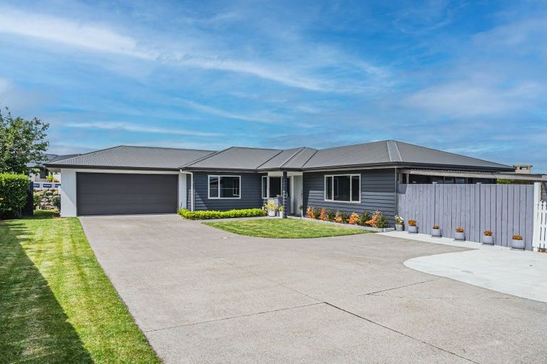 Photo of property in 28a Jules Crescent, Bell Block, New Plymouth, 4312