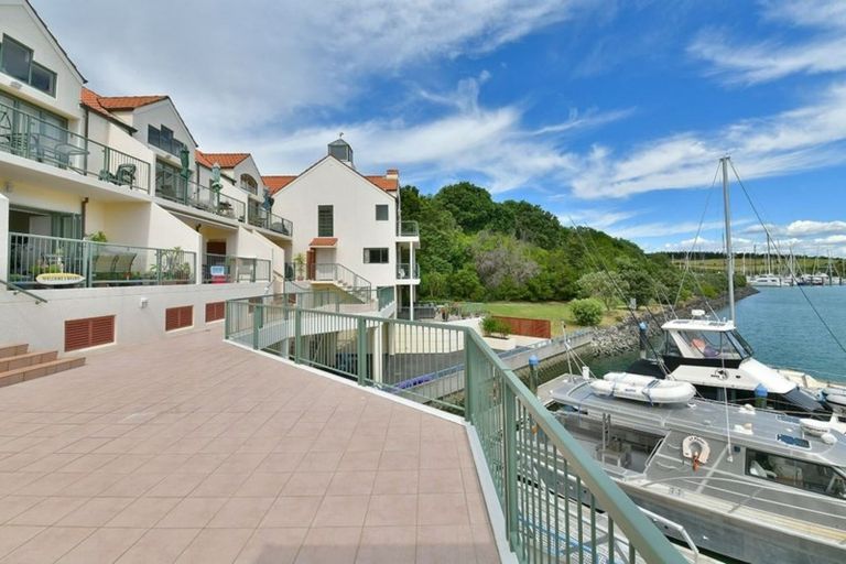 Photo of property in 14 Harbour Village Drive, Gulf Harbour, Whangaparaoa, 0930