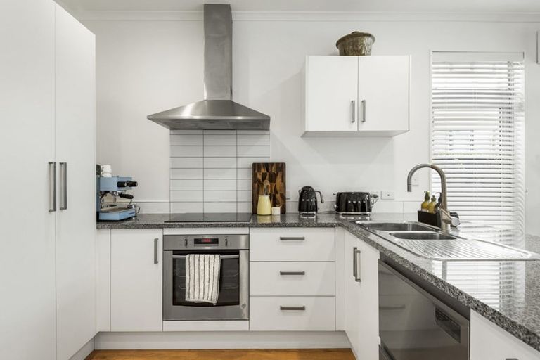 Photo of property in 6 Lester Street, Hobsonville, Auckland, 0616