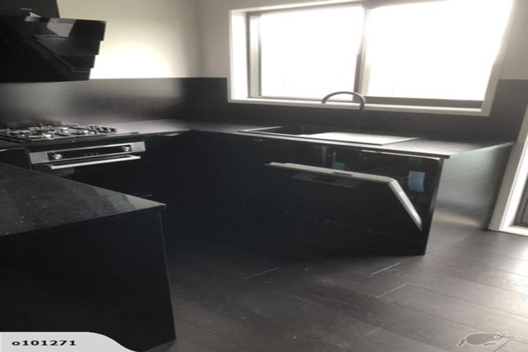 Photo of property in 3/4 Karaka Street, New Lynn, Auckland, 0600