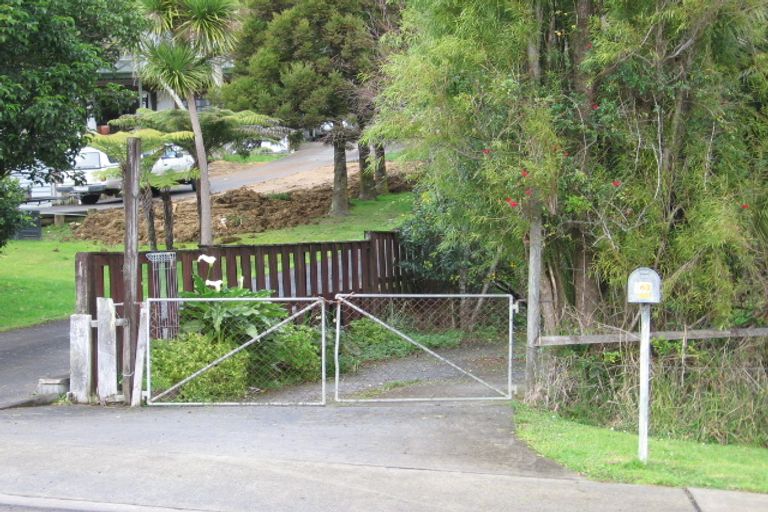 Photo of property in 61 Stillwater Crescent, Stillwater, Silverdale, 0993