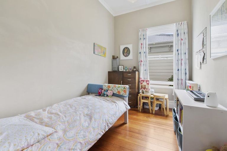 Photo of property in 18 Overtoun Terrace, Hataitai, Wellington, 6021