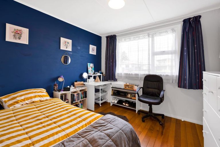 Photo of property in 6 Brookes Terrace, Waitara, 4320