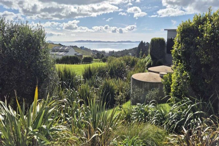 Photo of property in 330 Cable Bay Block Road, Cable Bay, 0420