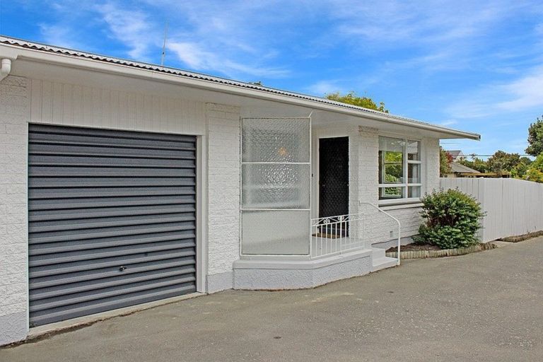 Photo of property in 1/12 Ensors Road, Opawa, Christchurch, 8023