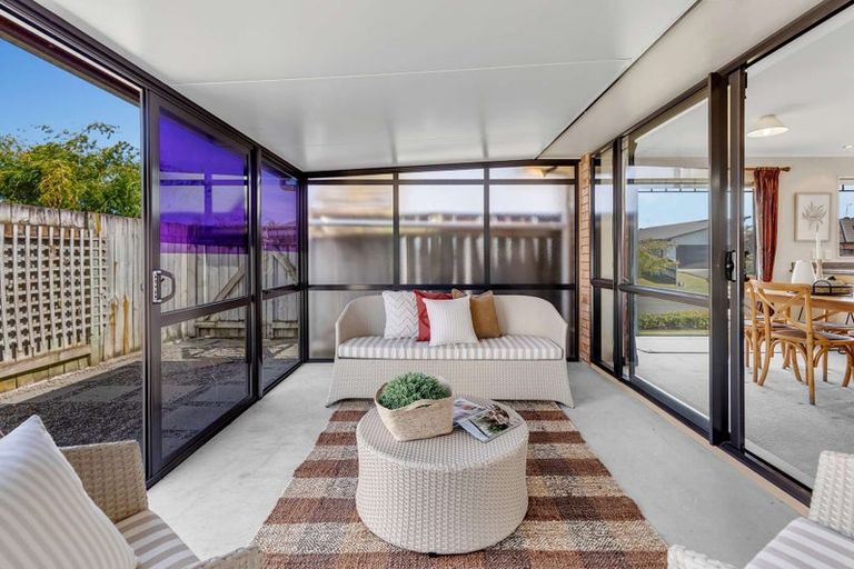 Photo of property in 16 Meridian Grove, Kelvin Grove, Palmerston North, 4414