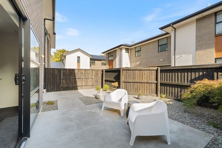 Photo of property in 9 Shingle Street, Sydenham, Christchurch, 8023