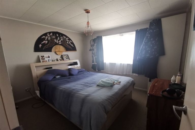 Photo of property in 48 Candia Road, Swanson, Auckland, 0614