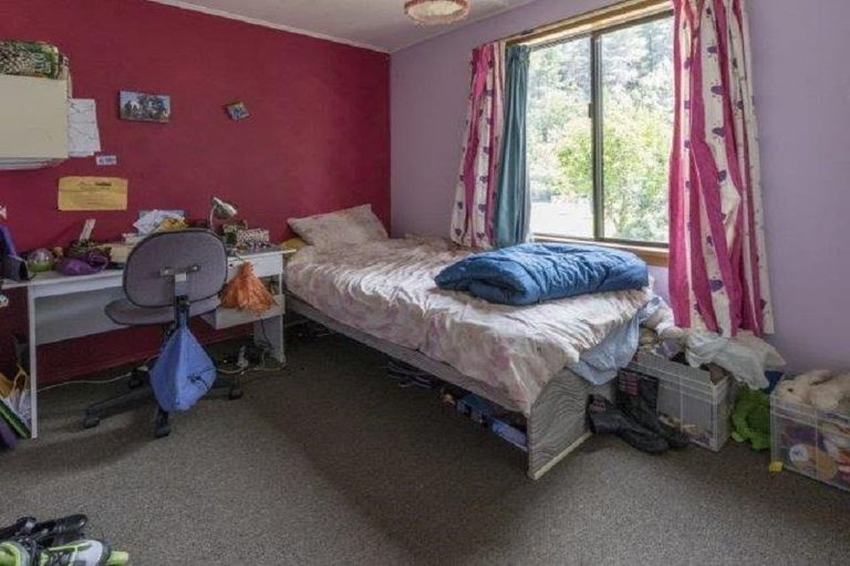 Photo of property in 70 Main Road, Luggate, Cromwell, 9383