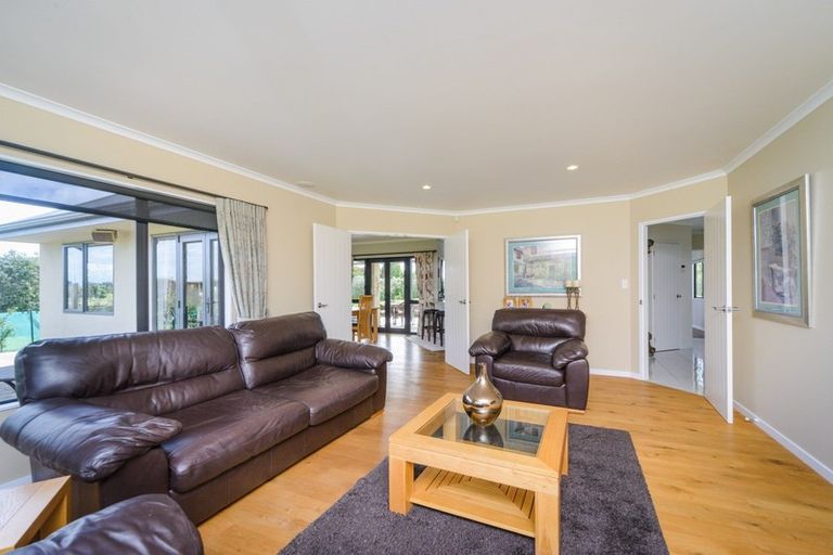 Photo of property in 25 Riverview Lane, Ashhurst, Palmerston North, 4470