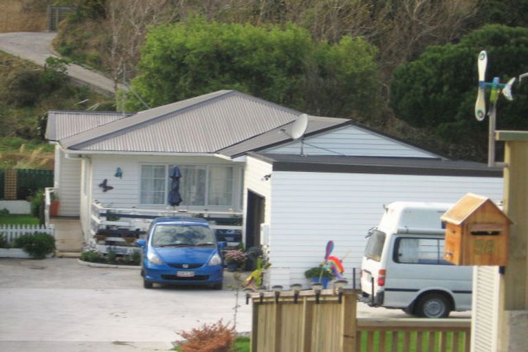 Photo of property in 58 Happy Valley Road, Owhiro Bay, Wellington, 6023