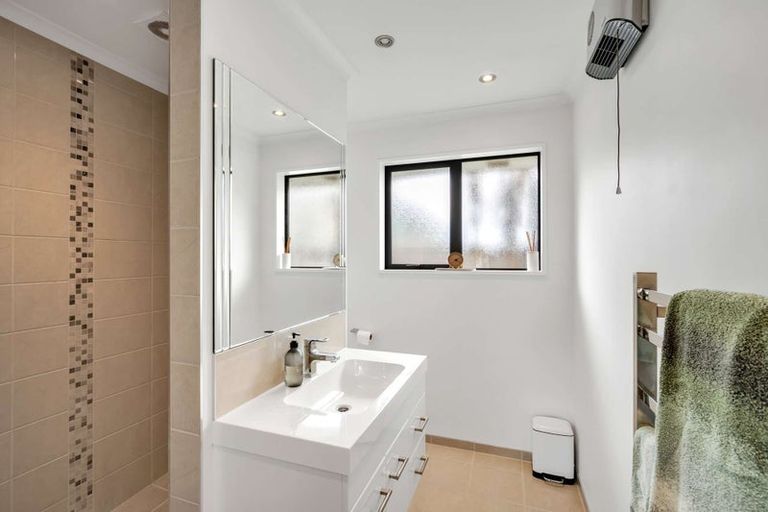 Photo of property in 29 Araucana Way, Burwood, Christchurch, 8083